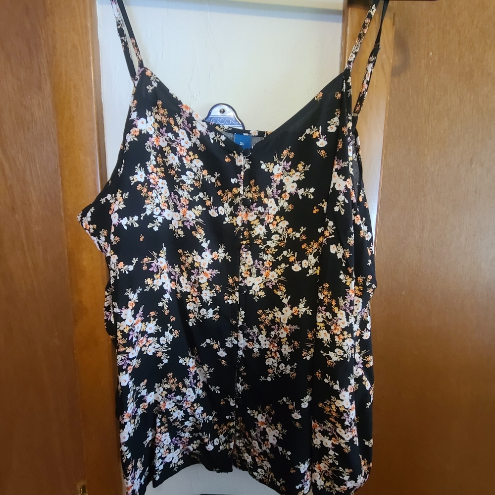NWT old navy floral tank